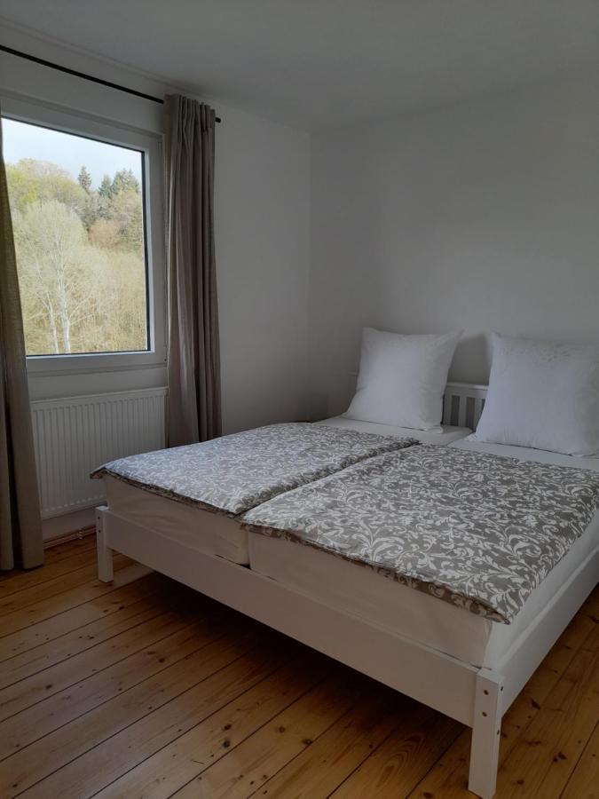 Land-Haeusle Villa ไวเคอร์ไซม์ ภายนอก รูปภาพ